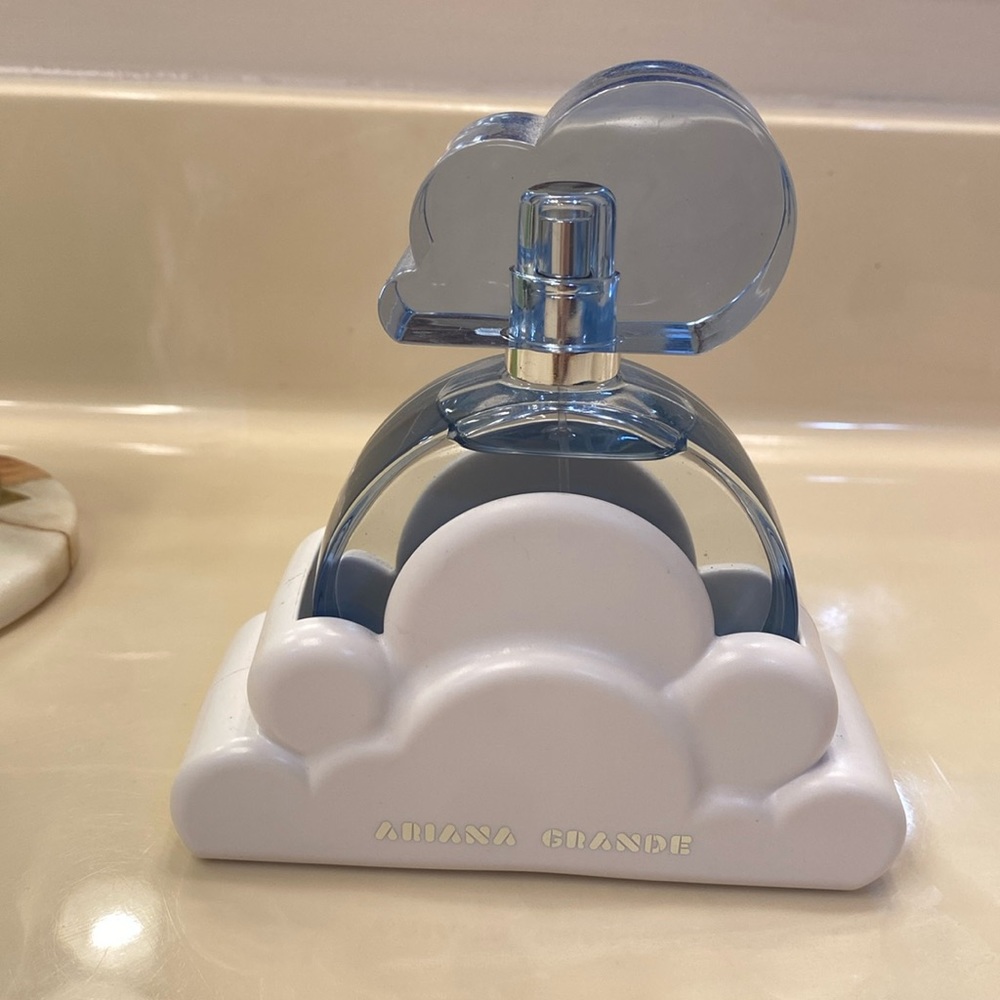 Ariana Grande Cloud 3.4oz perfume